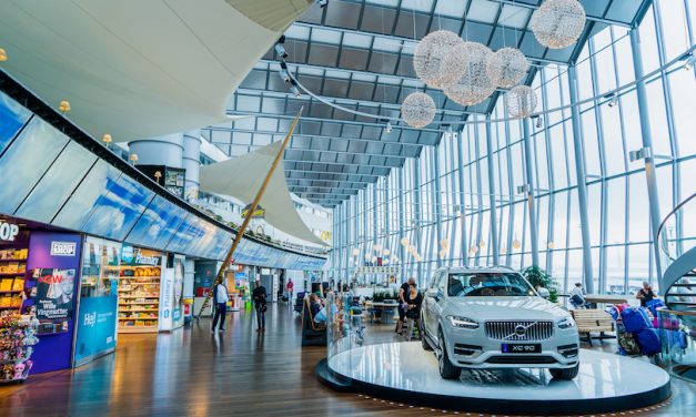 【スウェーデン・アーランダ空港】両替、コンビニ、飯、空港内を散策してみる