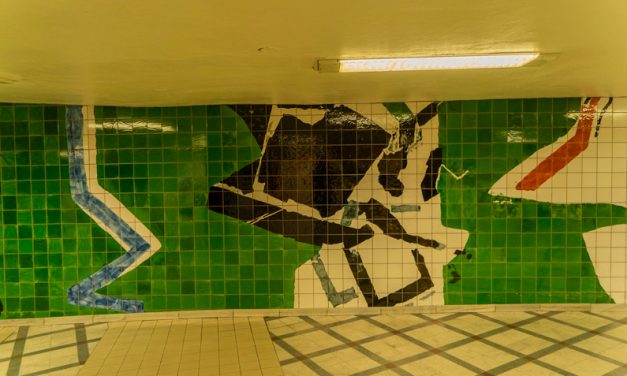 【ストックホルム地下鉄アート・番外編】色々な駅で見られるタイルワークについて