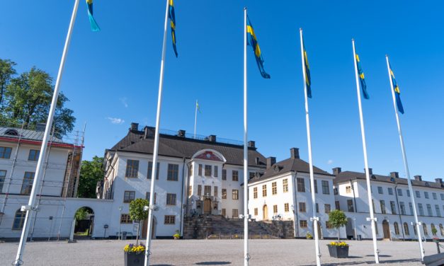 【ストックホルムの穴場宮殿】Karlbergs Slott が美し過ぎる